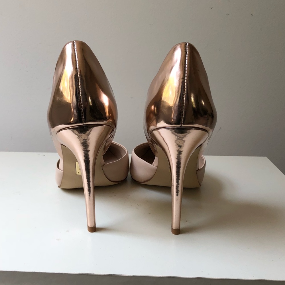 Truth or Dare by Madonna metallic pump (size10) - Picture 3 of 5